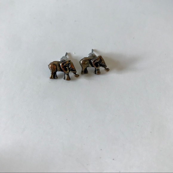 COPY - Matching Necklace/earring/rings set! - Picture 5 of 7